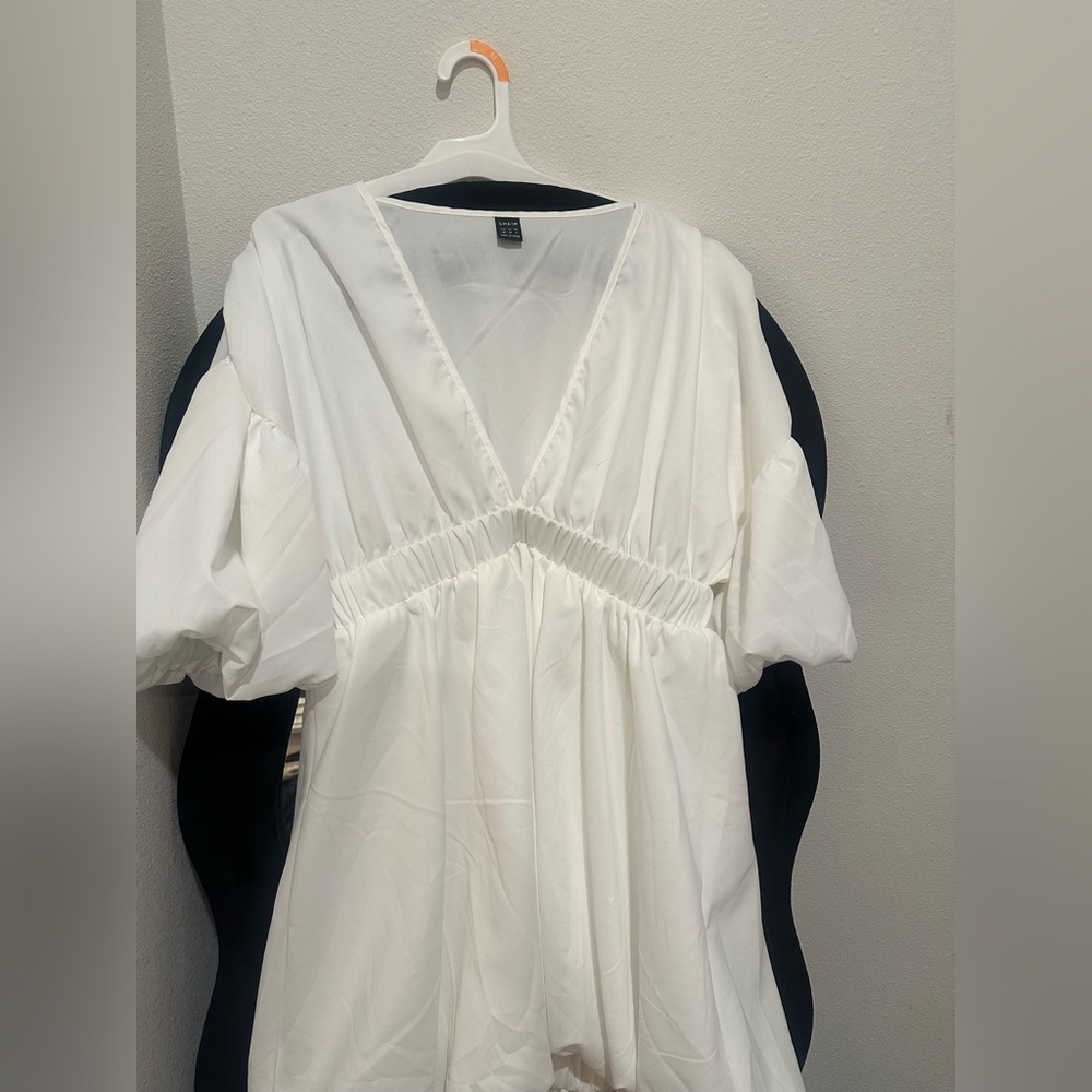 Puff out mini dress!